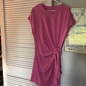 Like new Gap T-shirt dress in pink size L